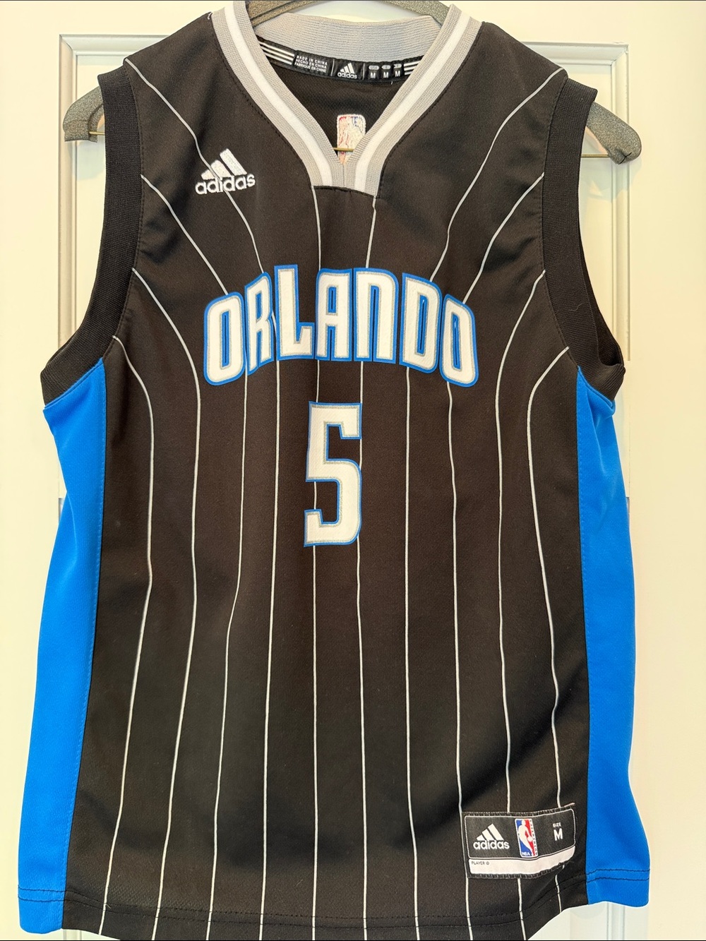 Adidas Orlando Magic basketball jersey. Youth medium